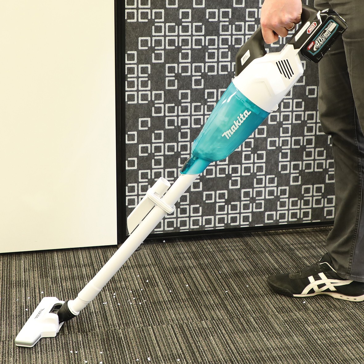 Makita 40V Max XGT Brushless Stick Vacuum - Tool Only [Size: Tool Only]